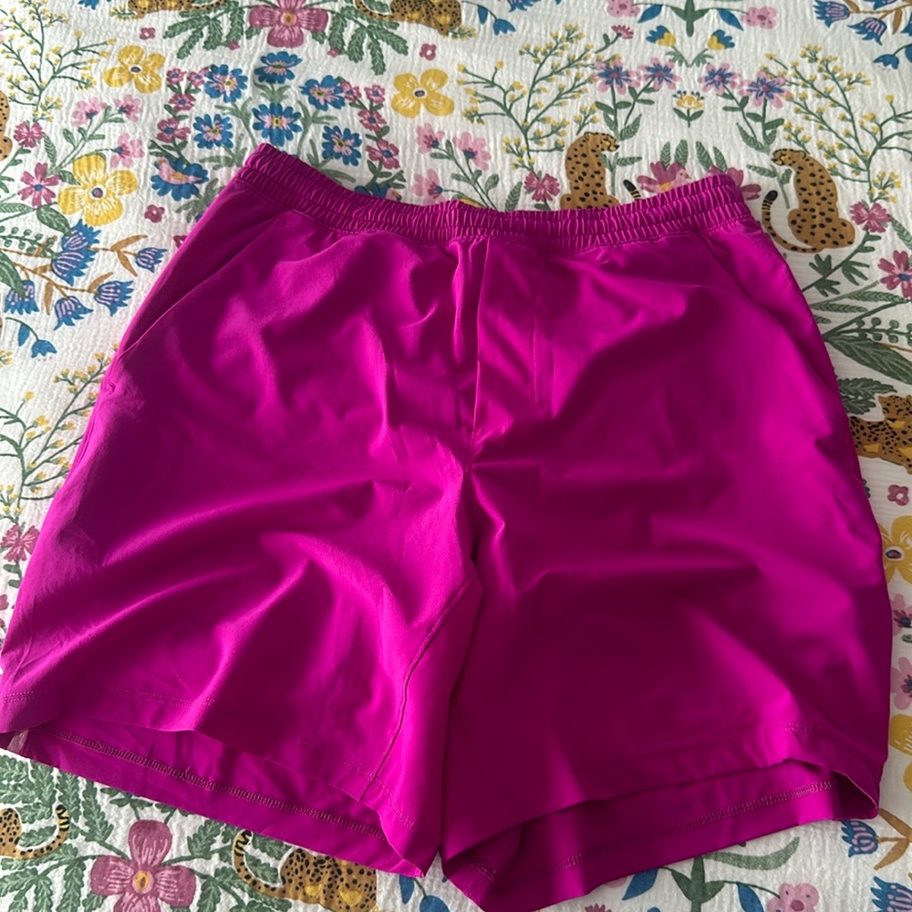 Lululemon men’s shorts